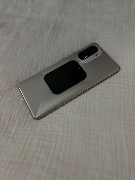 Продам телефон.