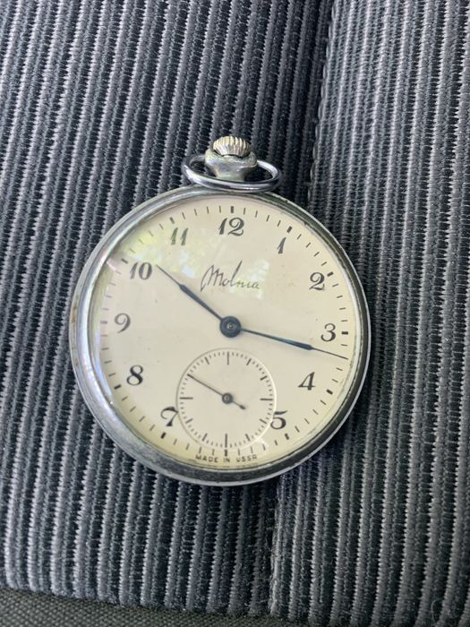 Джобен часовник molnija/молния