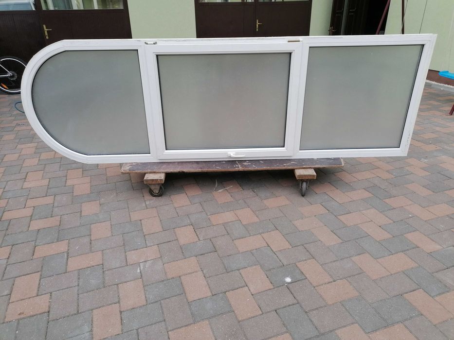 Geam/fereastră termopan/plastic