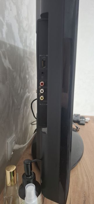 продается телевизор Toshiba REGZA