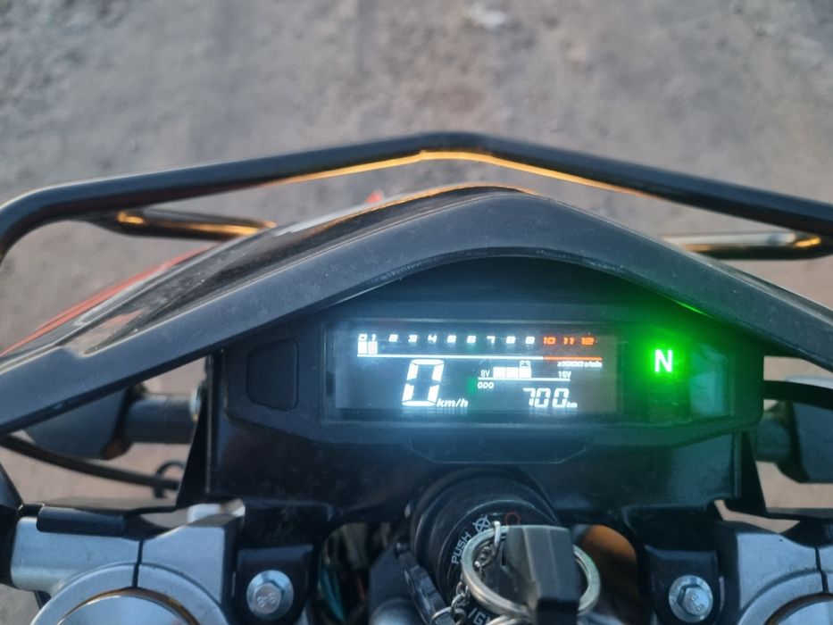 Продам мотоцикл эндуро 250