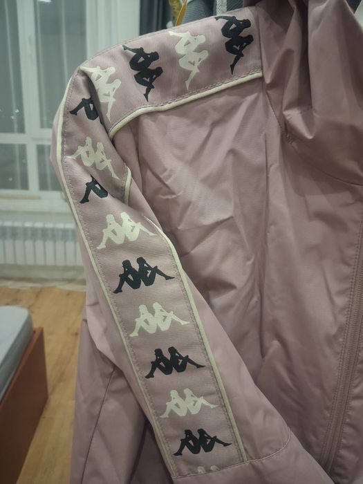Продаю спорт куртку KAPPA