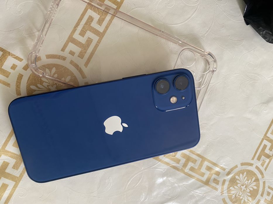 Iphone продаётся