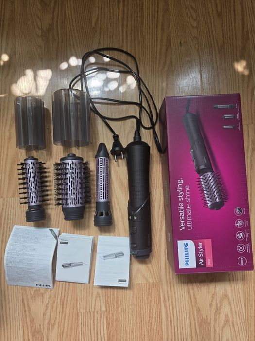 Philips BHA715/00 фен-щетка. Новый.