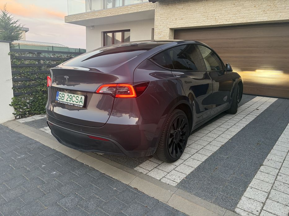 Tesla model Y