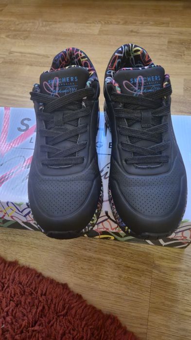 Adidasi Skechers Uno Loving Love dama