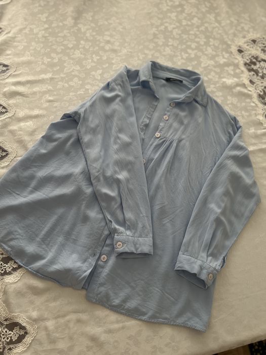 Рубашки разноцветные почти новые 50 000сум