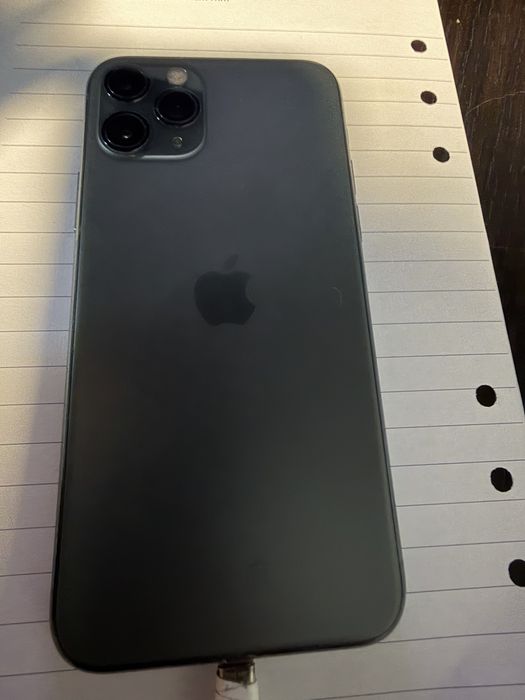 Iphone 11 pro  midnight green