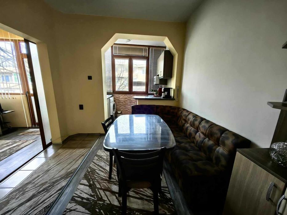 Продава се Двустаен апартамент в Разград, Център - 54 кв.м за 1747 €/кв.м - Снимка #4