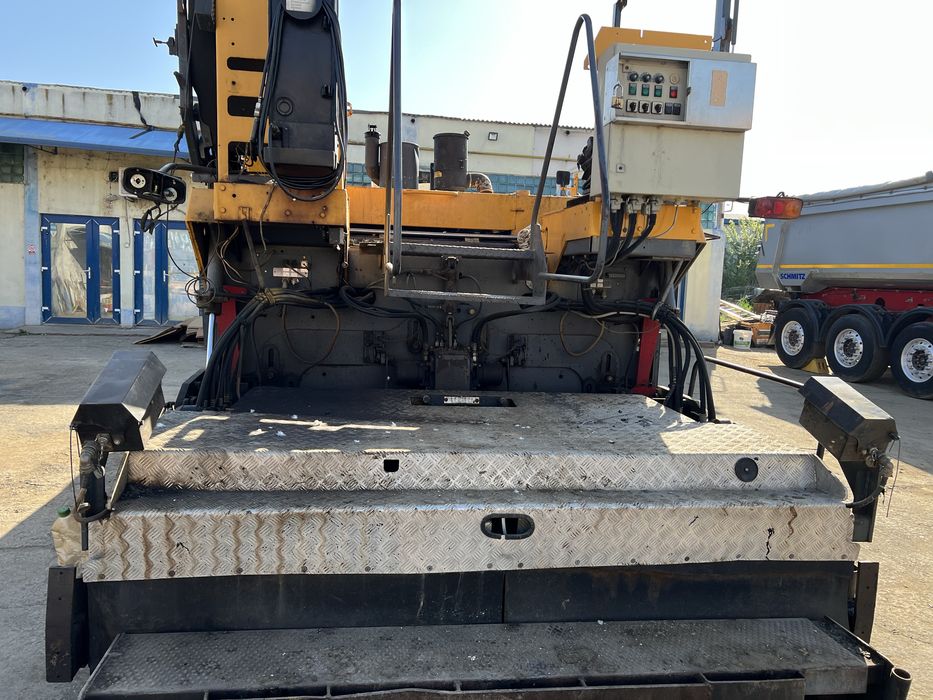 Finisor asfalt titan abg -473 volvo