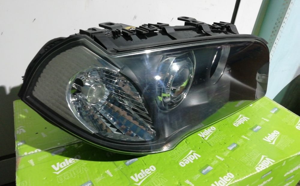 Фар Фарове за БМВ Х3 Е83 / BMW X3 E83 Dynamic-Xenon.