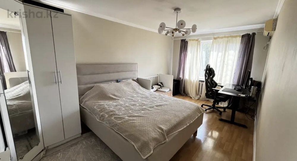 4х комнатная квартира в Алмате