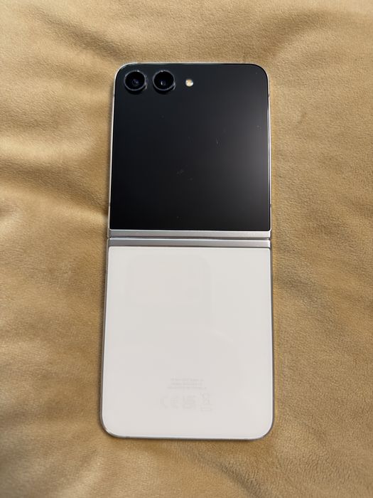 Samsung Galaxy Z Flip 5
