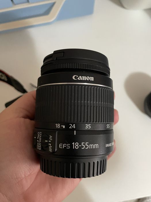 Aparat foto DSLR Canon EOS 2000D + obiective