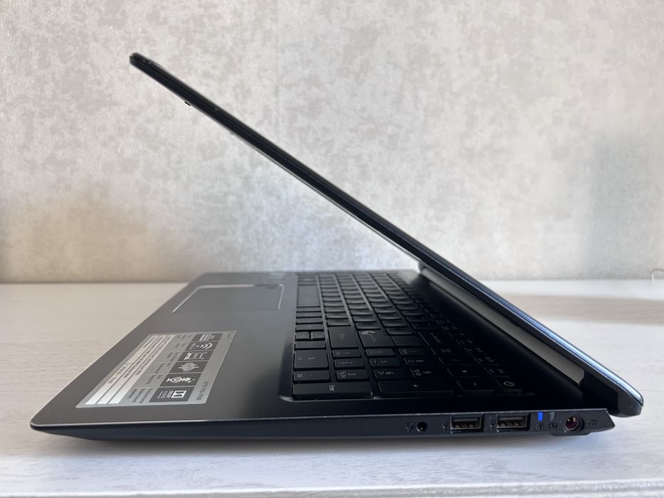 Acer Aspire 7 A715-71G-77U0
