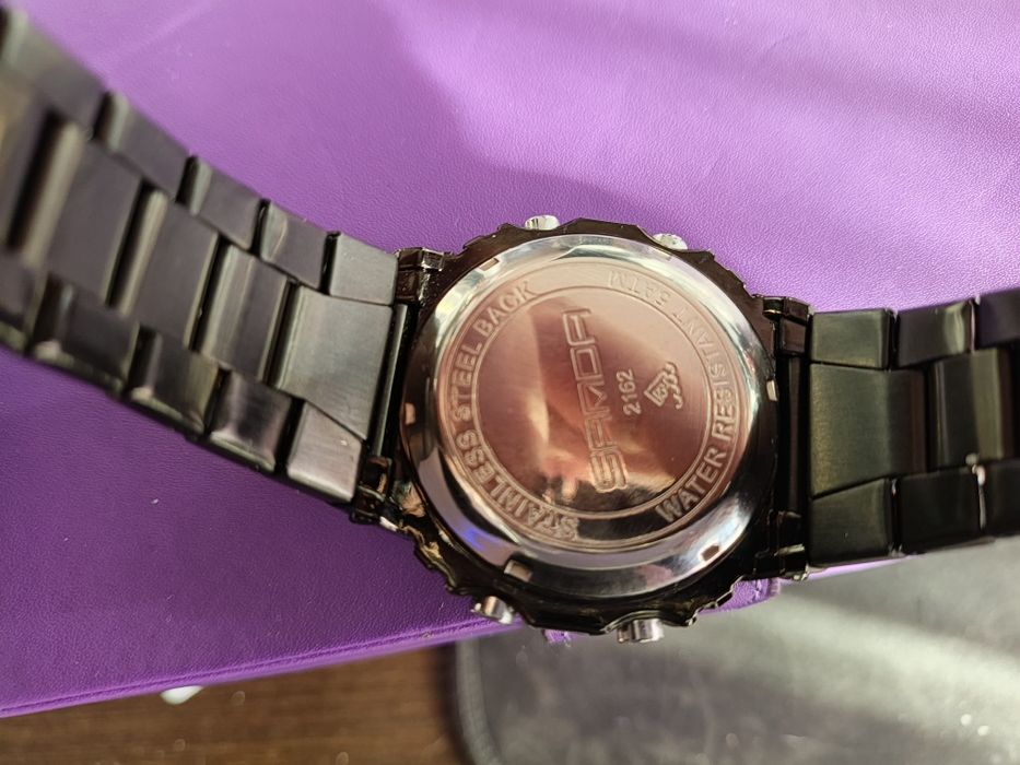 Часы sanda в железном корпусе