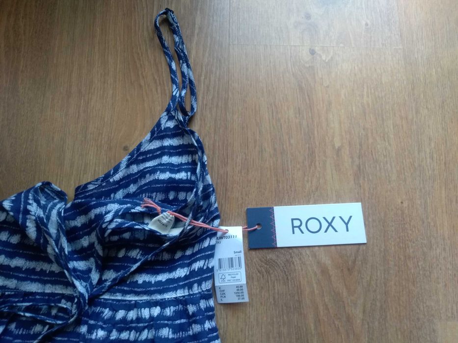 чисто нова туника Roxy