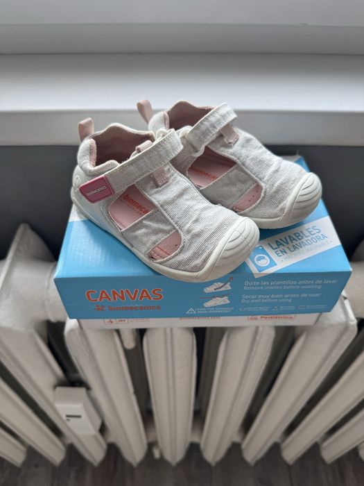 Сандали Biomecanics 22 номер