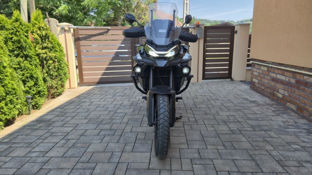 CFMOTO 800MT Explore Edition (A2 in acte C.I.V. RAR ) CF MOTO