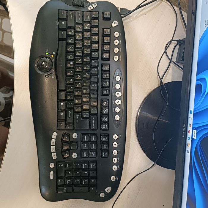 Продаю компьютер процессор amd 8х по 4014 МГц, 32 Гб ОЗУ