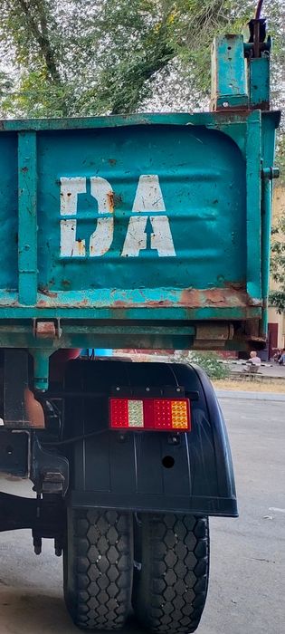 Продам ЗиЛ 130 квадрат самосвал урал мотор