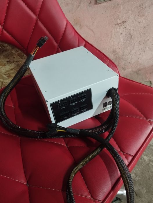 Блок питания Aerocool Templarius Imperator 750W (80+ Silver, Белый)