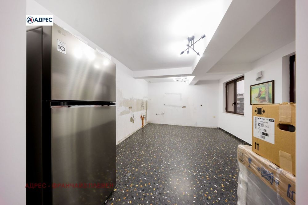 Мезонет в Плевен-Идеален център площ 171 цена 300000