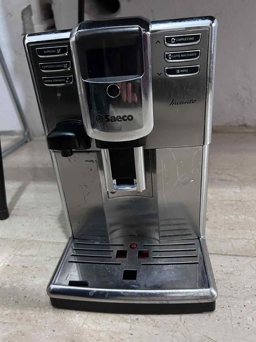 Vand aparate saeco .