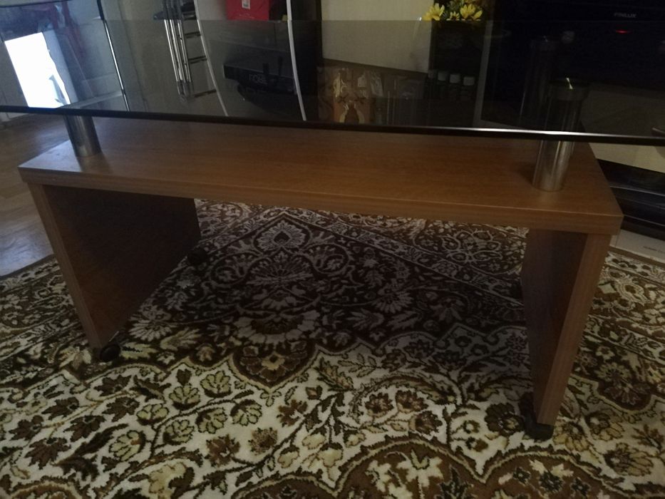 Стабилна и красива Холна маса, Промо!