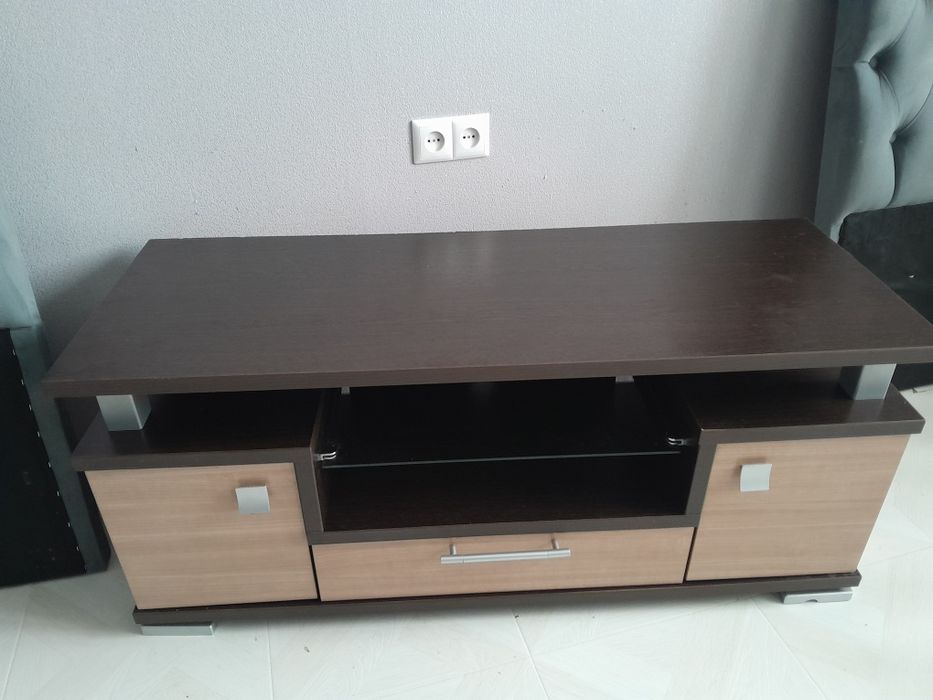 Продам тумбу под тв