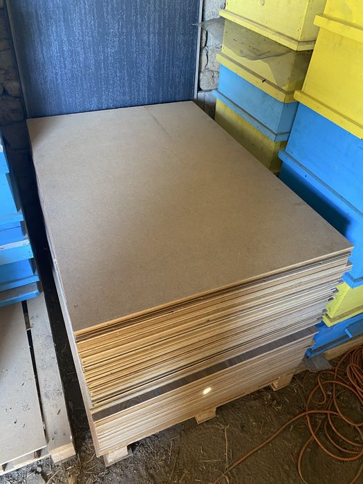 Продавам MDF дървени плоскости с дебелина 8мм