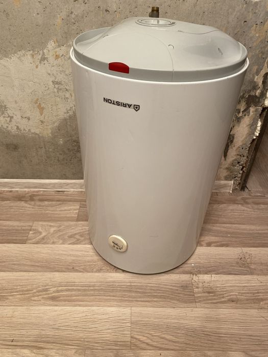 Продам раковину и боллер