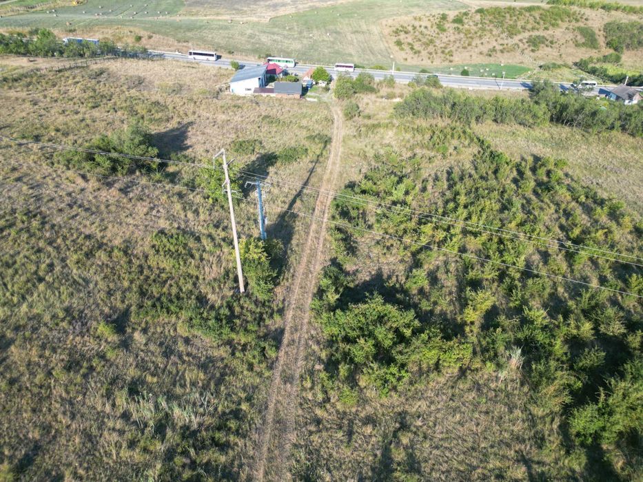 Teren 11.600 mp lângă Gherla – panoramă superbă, apă și curent în apropiere, LEA 20 kV și post trafo