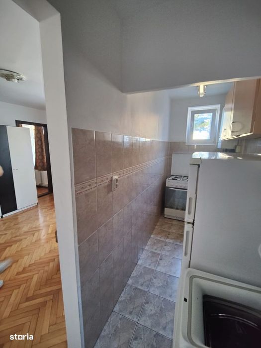 vand apartament 2 camere Gheorgheni