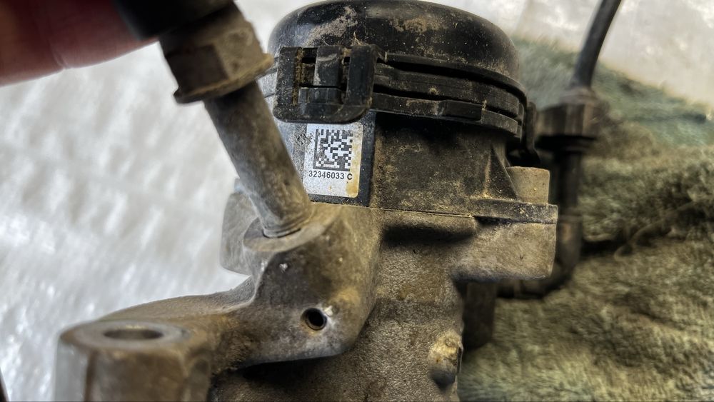 Mercedes GLA заден ляв спирачен апарат