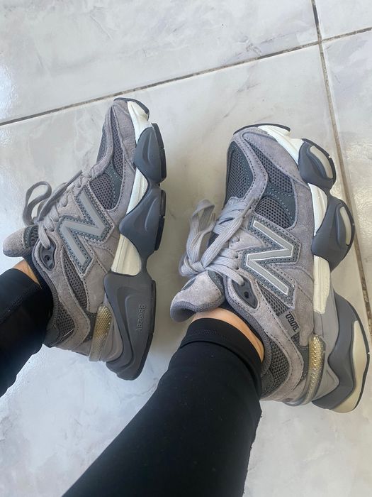 CK  Оригинални маратонки - 60 Euro