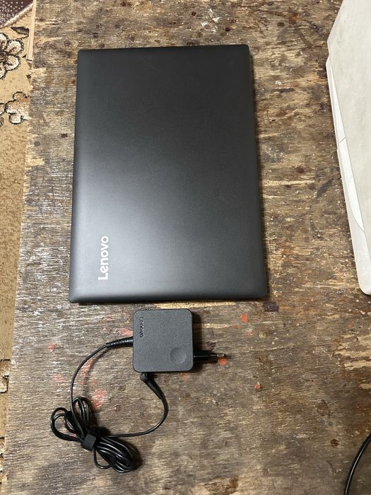 Ноутбук LENOVO core i3 6/256GB