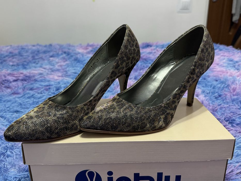 Pantofi eleganti - model sarpe - marime 40