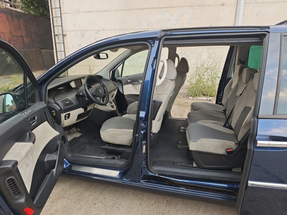 Peugeot 807 Premium 2.0hdi, 163cp, automat, navi, xenon, alcantara, scaune electrice și încălzite, roti iarna și vara, webasto, 7 locuri, euro 5