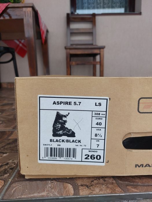 Clăpari schi Dalbello Aspire, flex 55, stare foarte bună, cu cutie