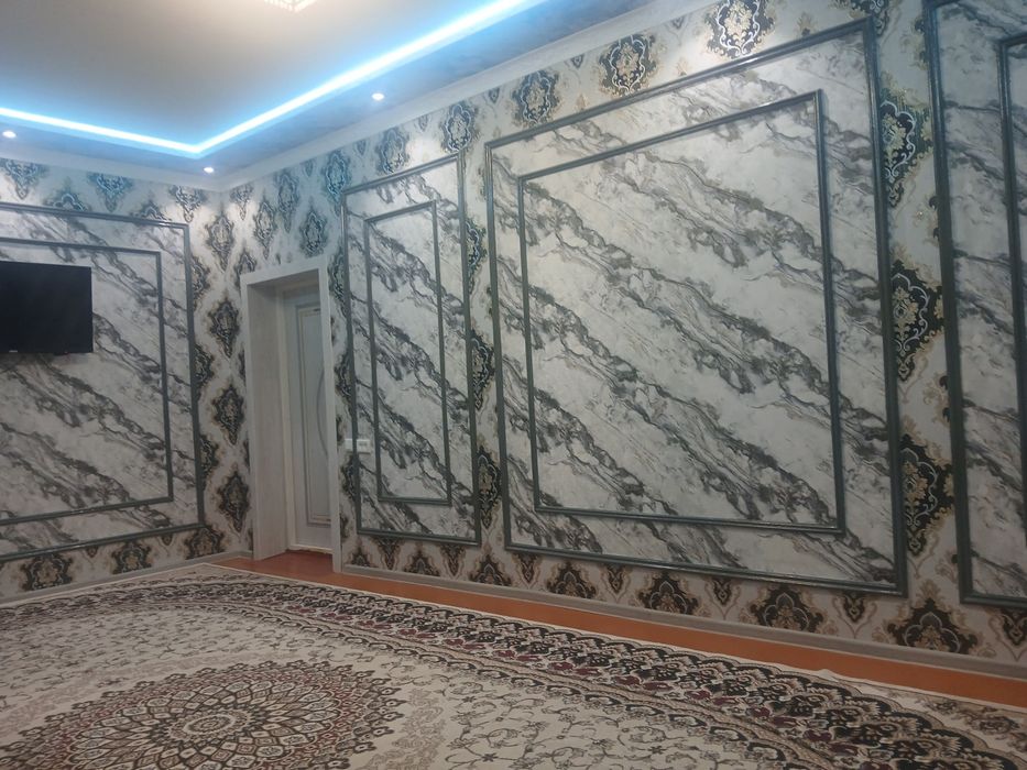 Квартира сотилади.