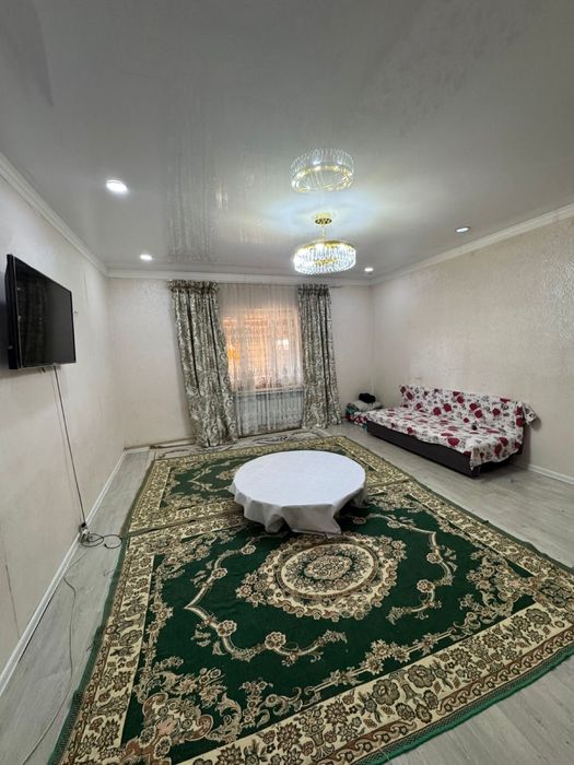 Үлкен арзан үй сатылады. Келісім бар