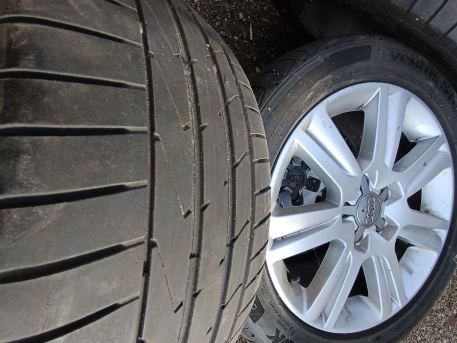 Vând jante ET45 cu cauciucuri bune
