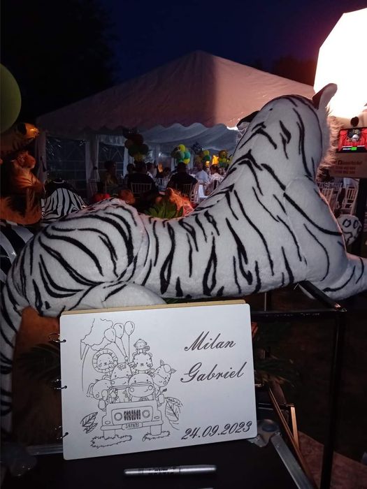 Guessbook album gravat