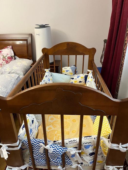 Детская кроватка