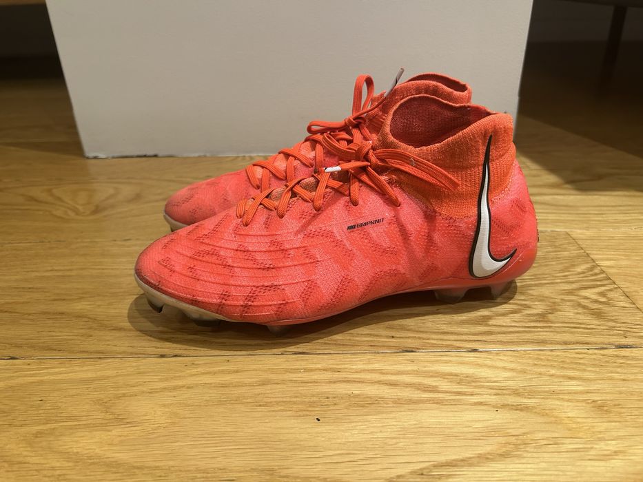 Ghete de fotbal Nike Phantom Luna Elite FG - Roșu