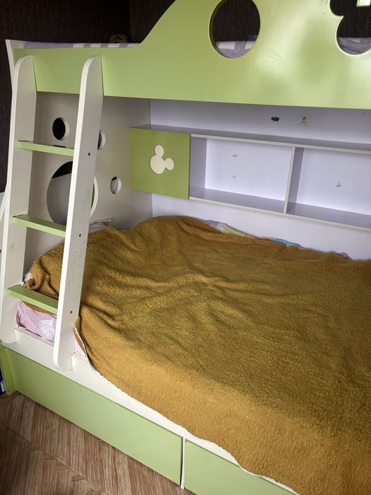 Детская 2х-ярусная кровать