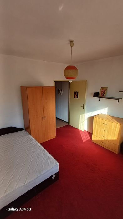 Дава се под наем многостаен апартамент в Кърджали