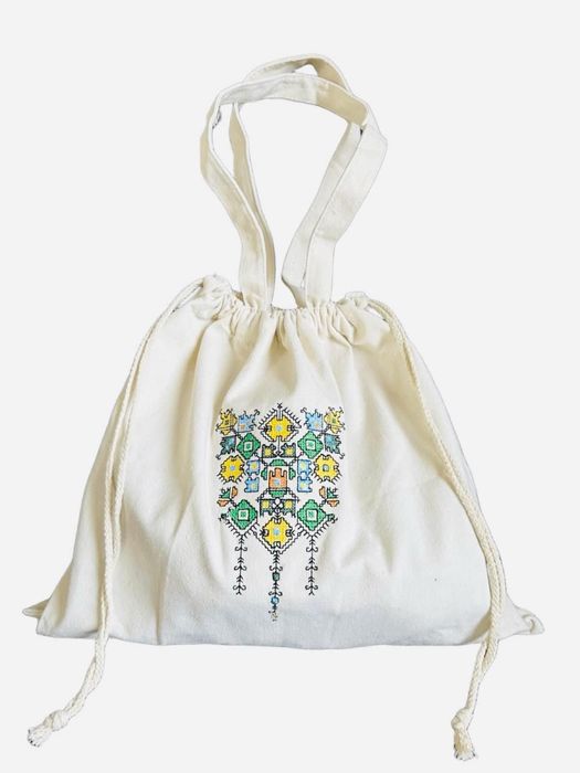 Чанта с бродирана шевица