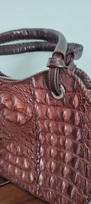 Продам сумку из крокодила